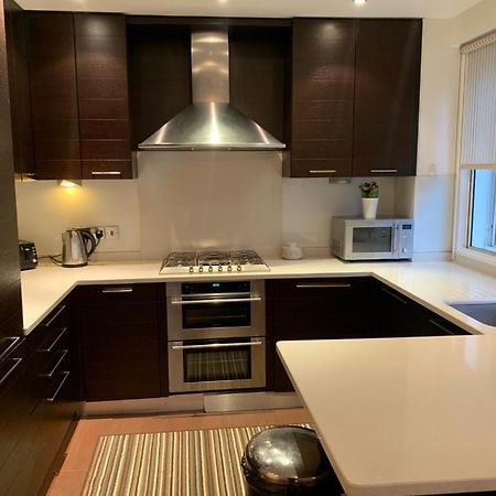 Lovely 3 Bedroom Apartment London Exterior foto