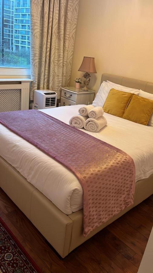 Lovely 3 Bedroom Apartment London Exterior foto